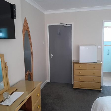Relax At Rosscourt Guest House-Free On Site Parking (Adults Only) Bournemouth Exterior photo
