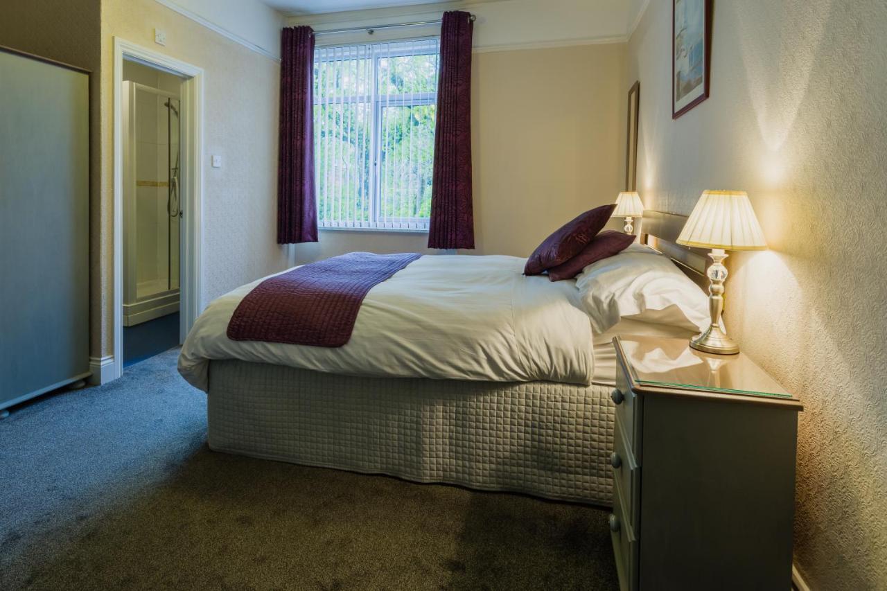 Relax At Rosscourt Guest House-Free On Site Parking (Adults Only) Bournemouth Exterior photo