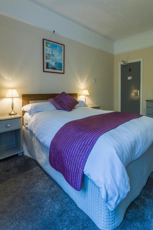 Relax At Rosscourt Guest House-Free On Site Parking (Adults Only) Bournemouth Exterior photo