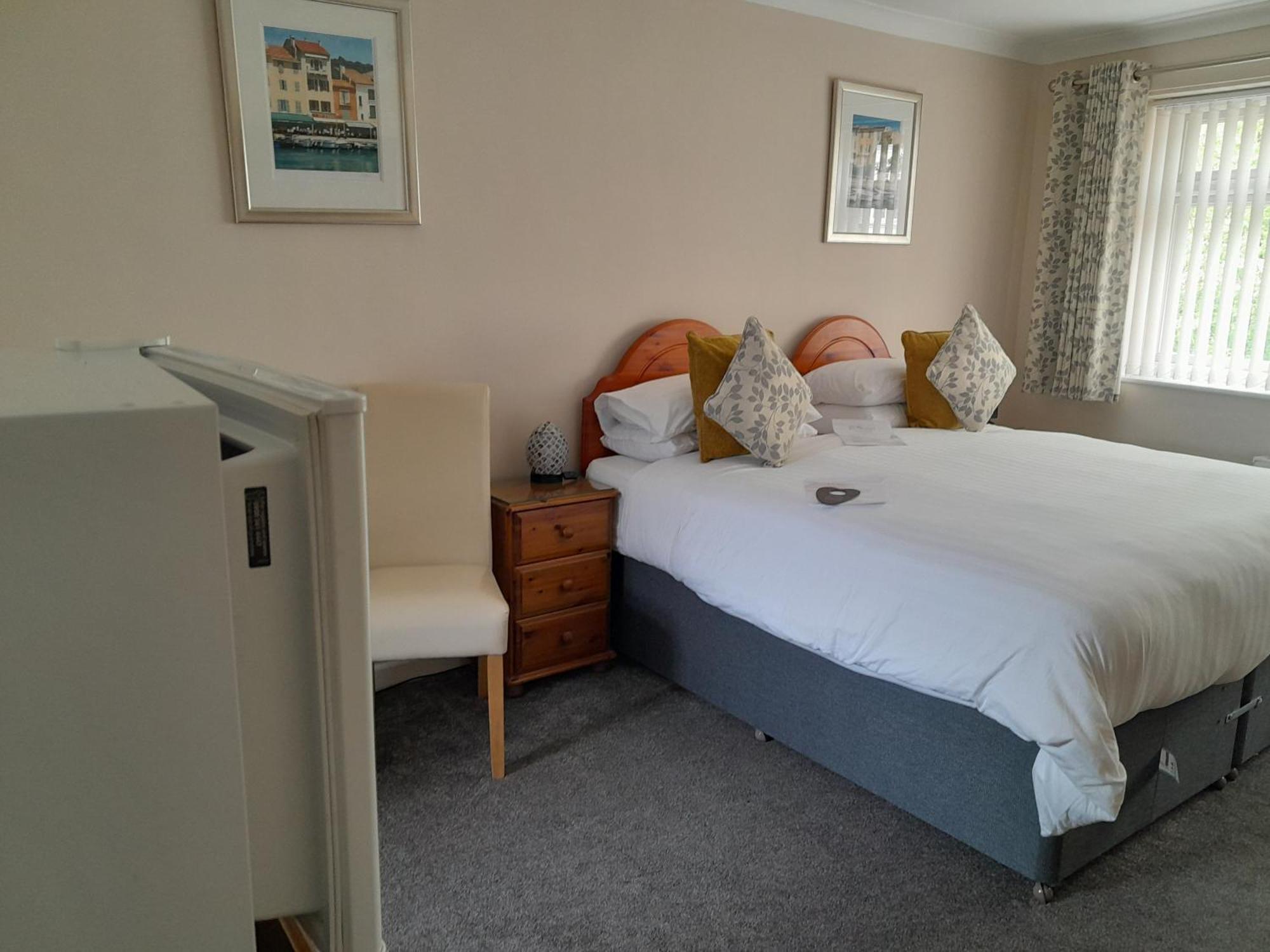 Relax At Rosscourt Guest House-Free On Site Parking (Adults Only) Bournemouth Exterior photo