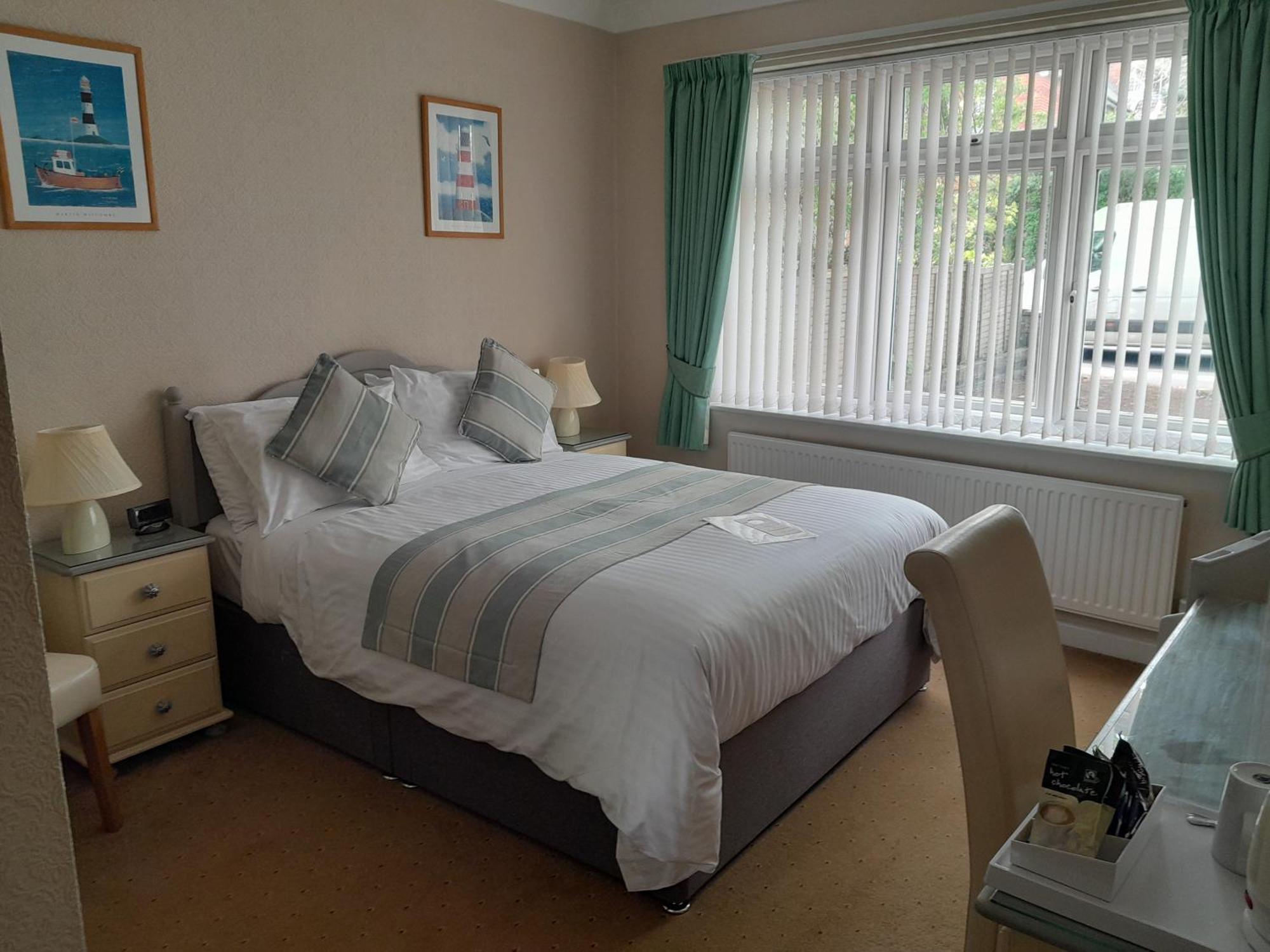 Relax At Rosscourt Guest House-Free On Site Parking (Adults Only) Bournemouth Exterior photo