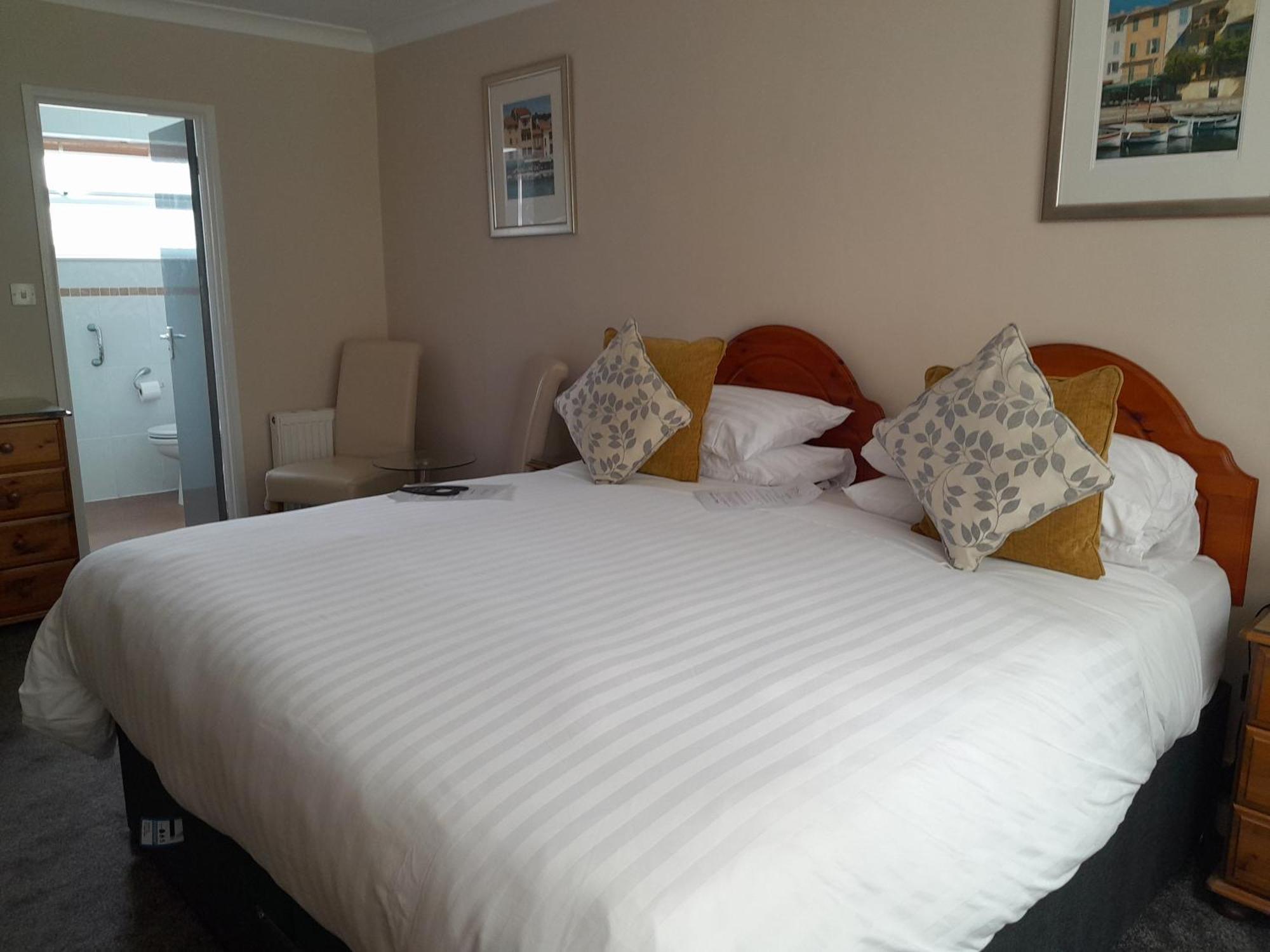 Relax At Rosscourt Guest House-Free On Site Parking (Adults Only) Bournemouth Exterior photo