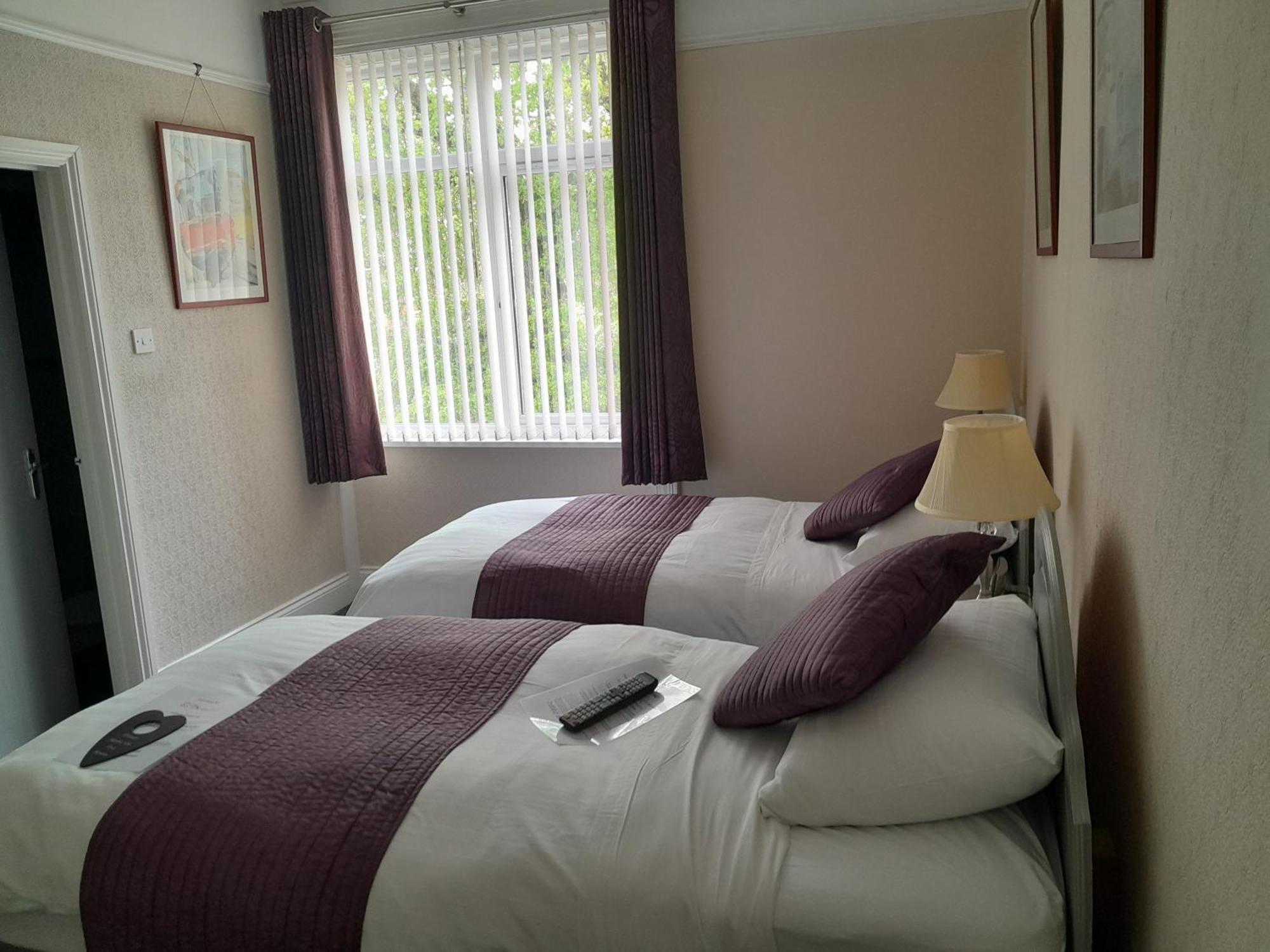 Relax At Rosscourt Guest House-Free On Site Parking (Adults Only) Bournemouth Exterior photo